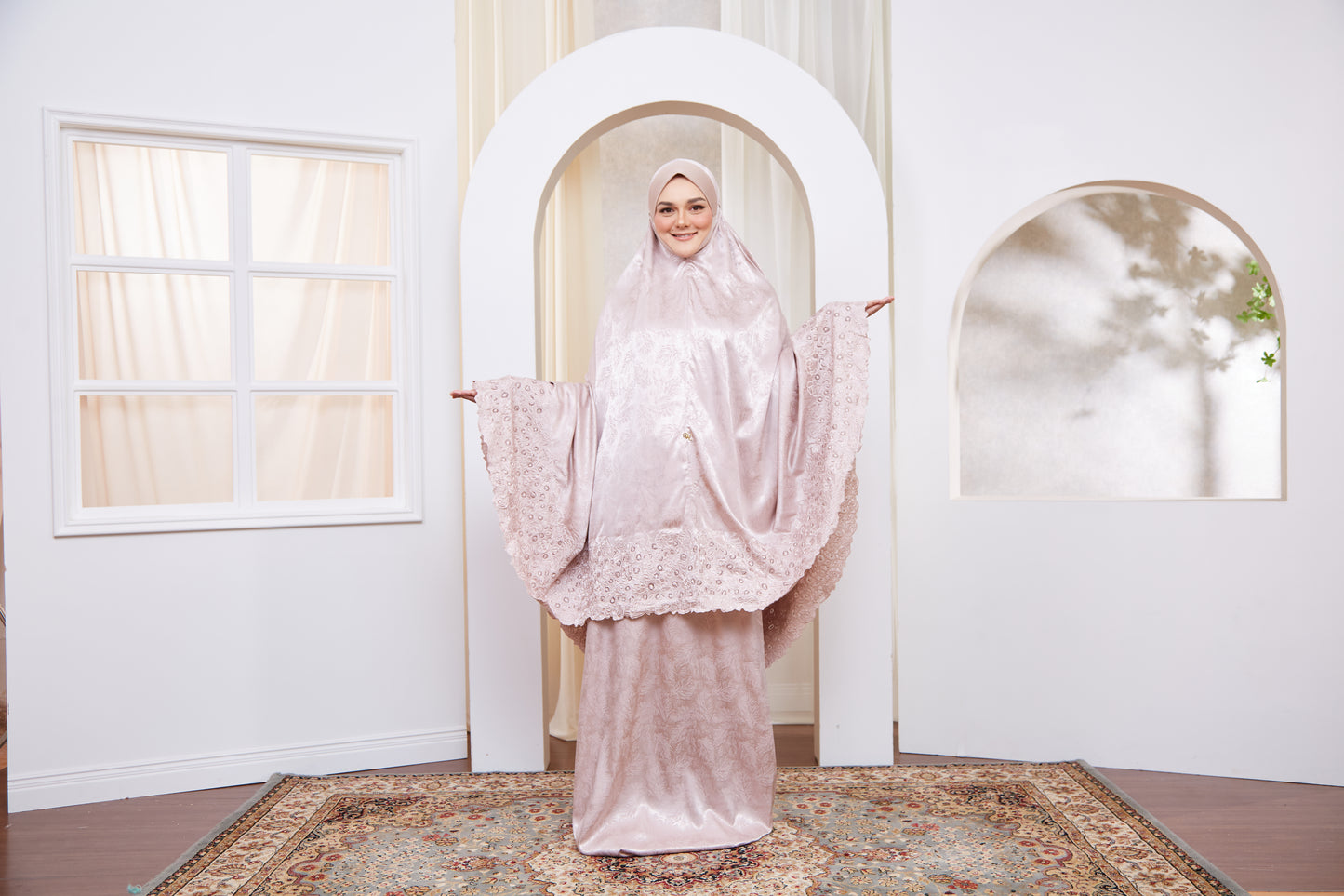 Selena The Graceful Wulan - Rose Taupe