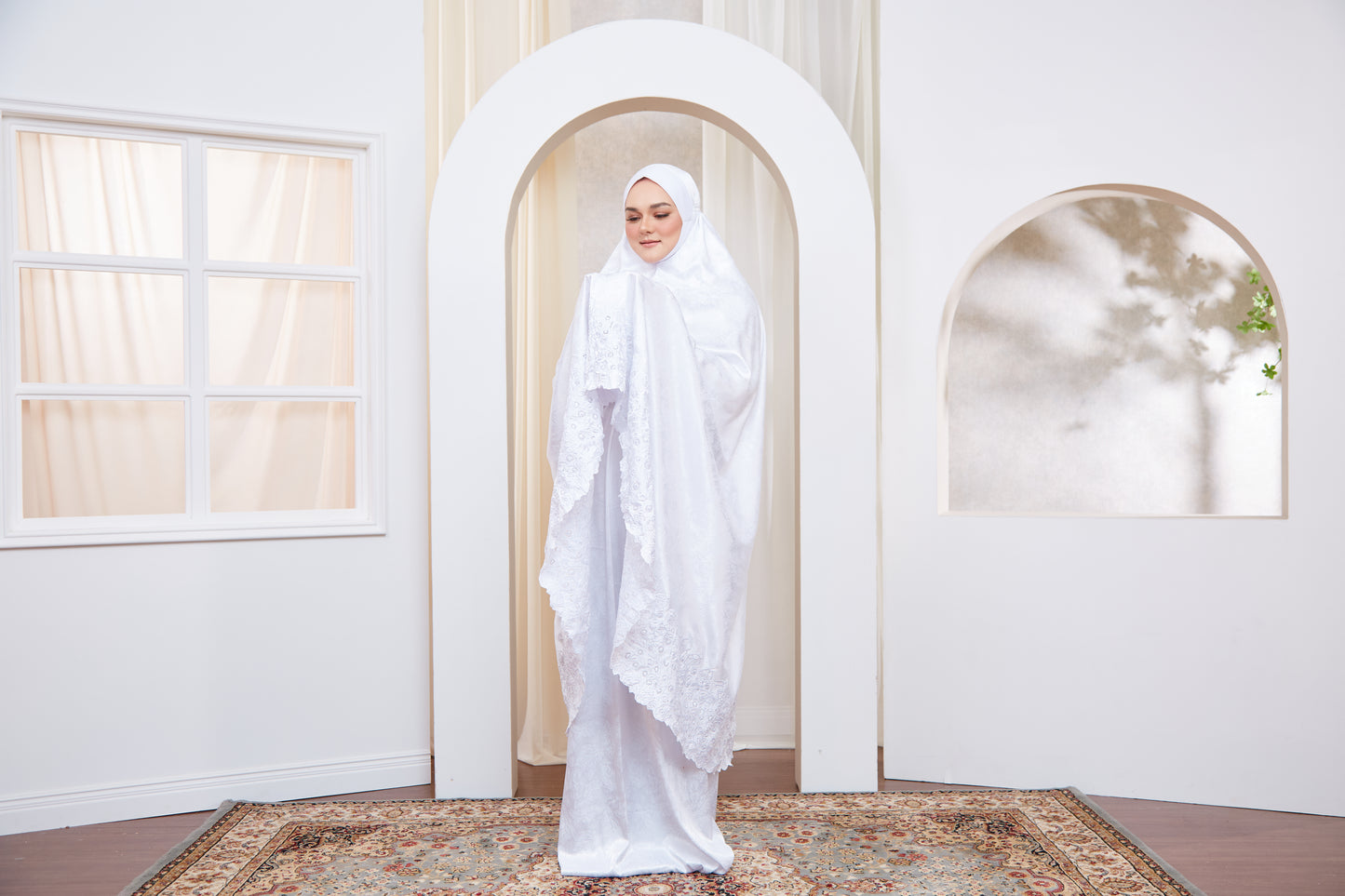 Selena The Graceful Wulan - White