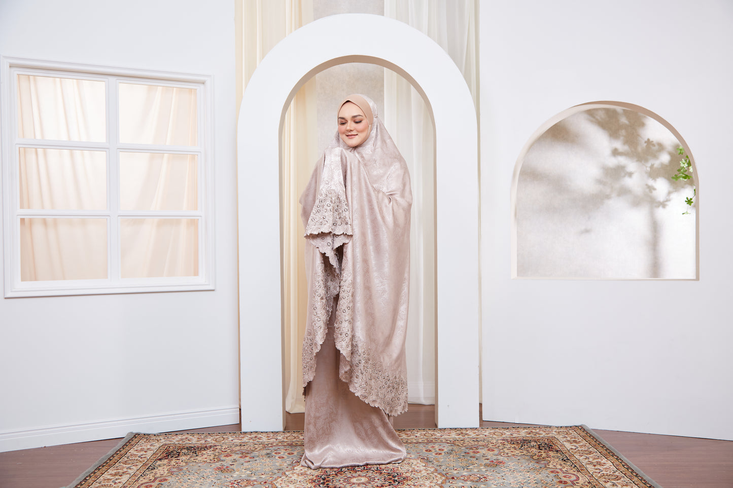 Selena The Graceful Wulan - Latte