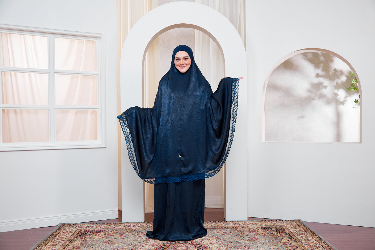 Luna - The Luminous Wulan - Navy Blue