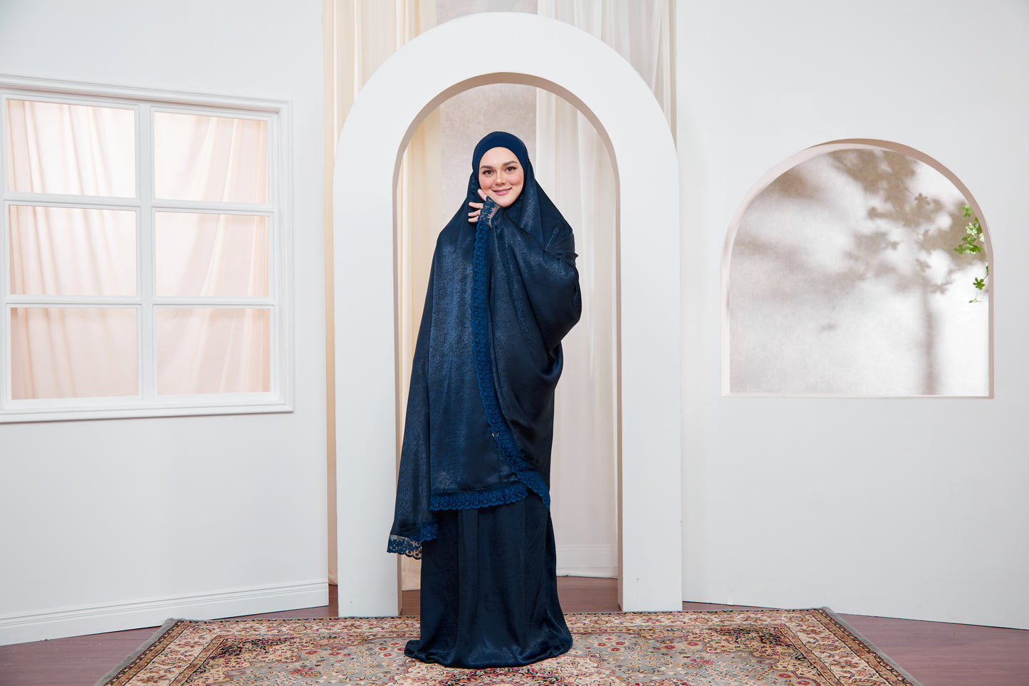 Luna - The Luminous Wulan - Navy Blue