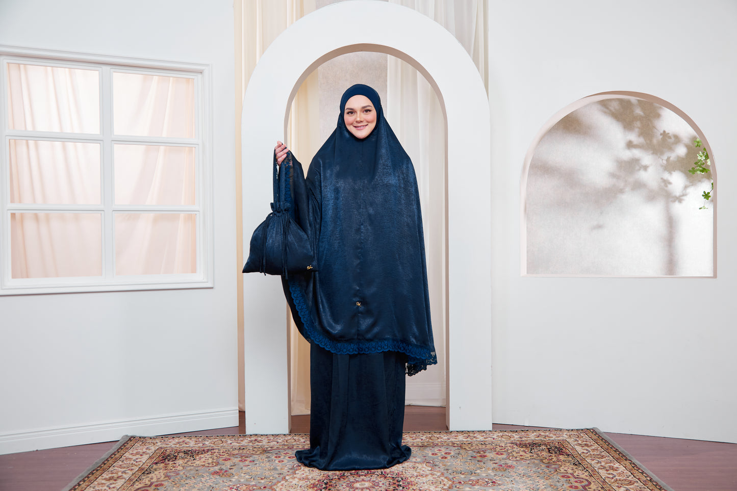 Luna - The Luminous Wulan - Navy Blue