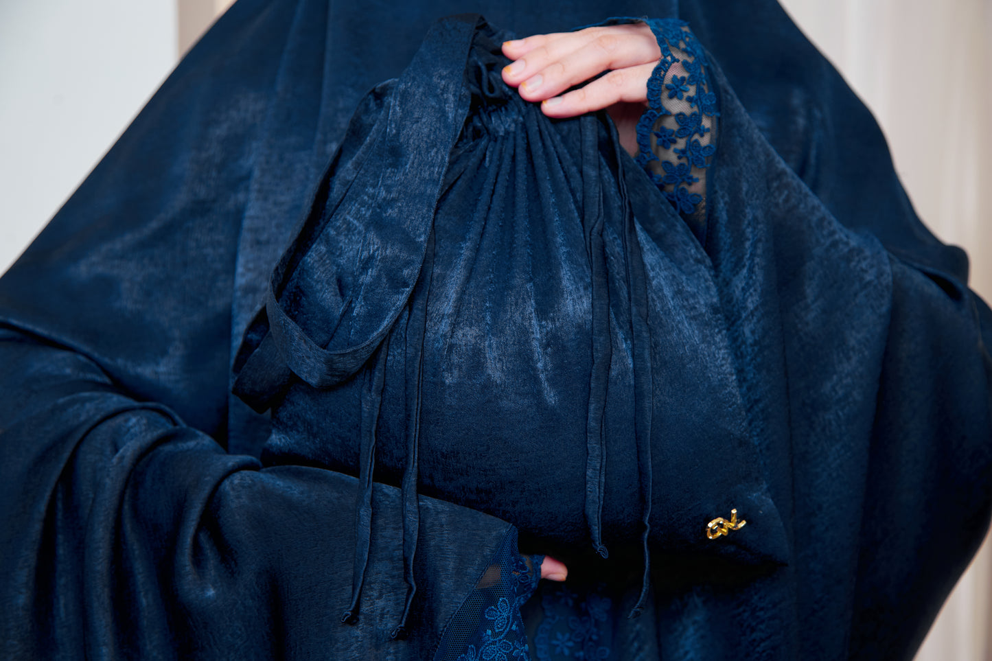 Luna - The Luminous Wulan - Navy Blue