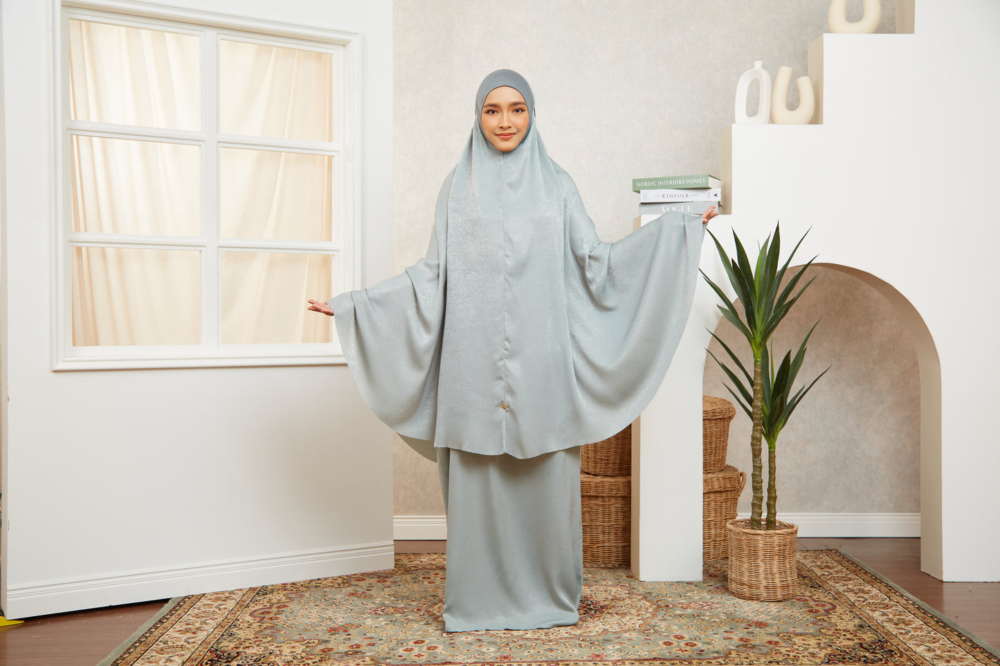 Leia - The Velvety Wulan - Sage Green