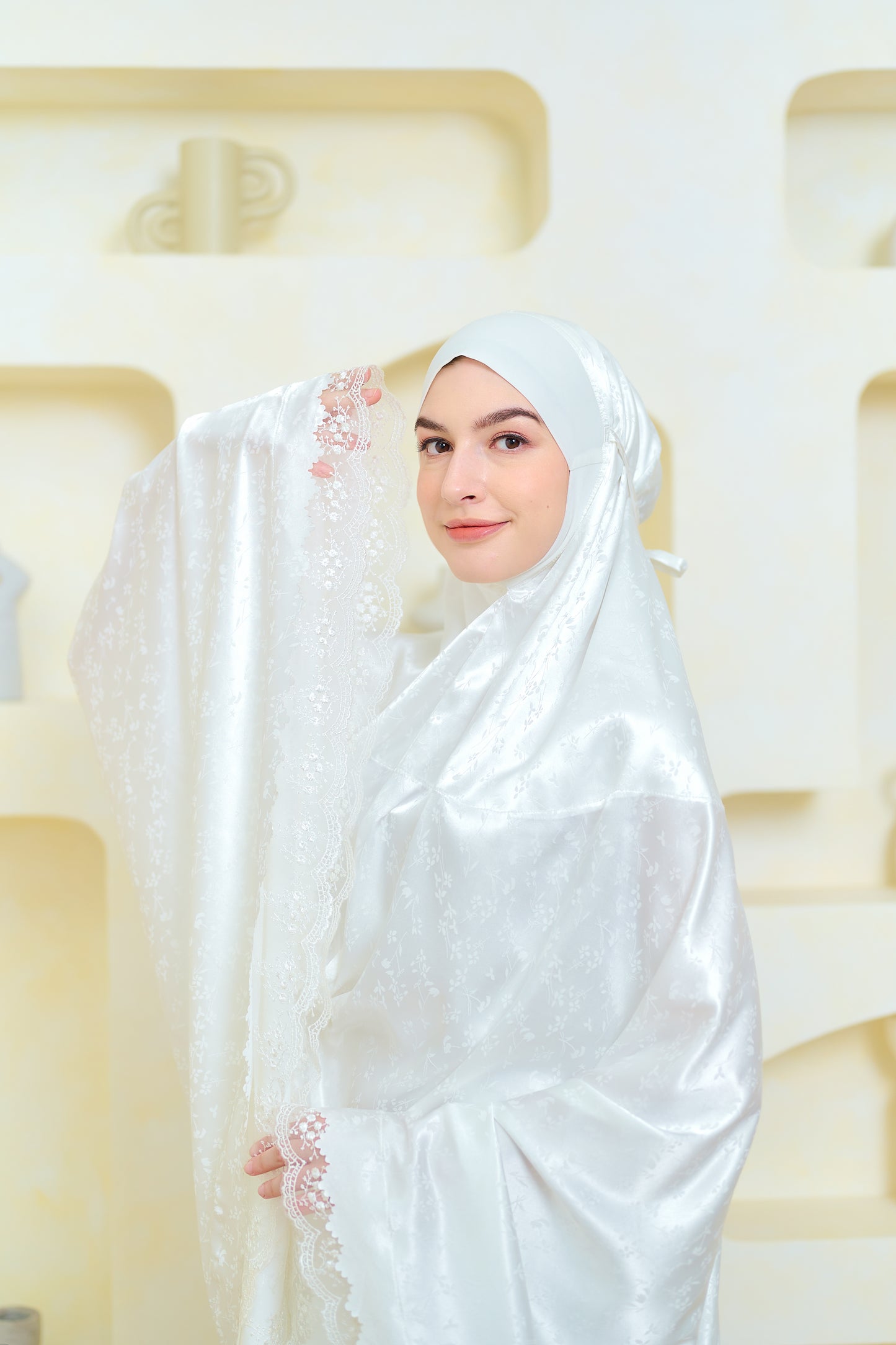 Jeyda - Shining Star of Wulan - Off White