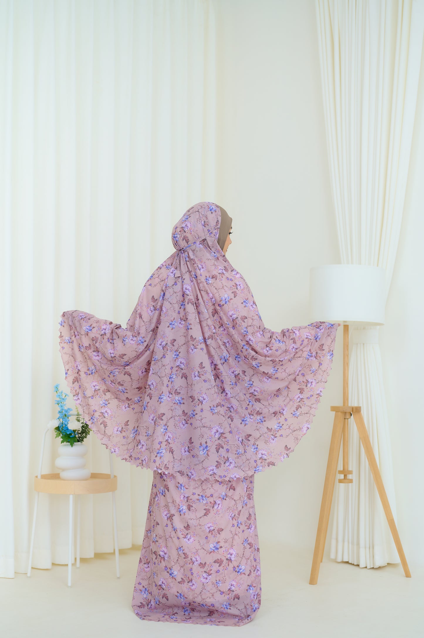 Alora - The Travelight Prayer Set - Chesnut Brown