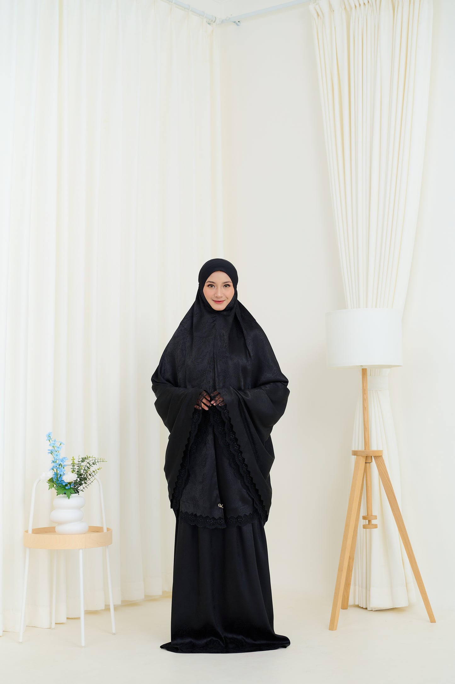 Heyra - The Serene Wulan - Black