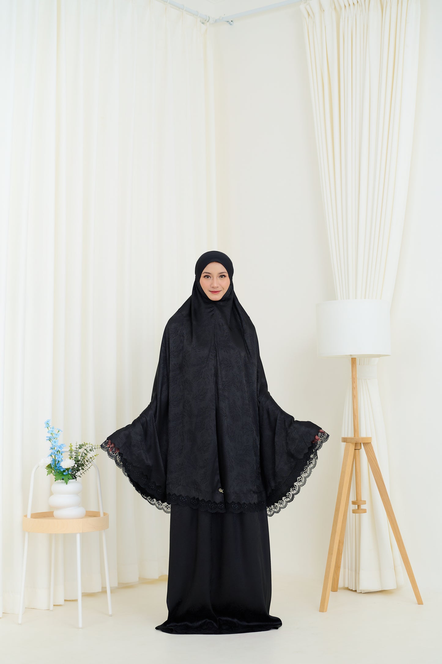 Heyra - The Serene Wulan - Black
