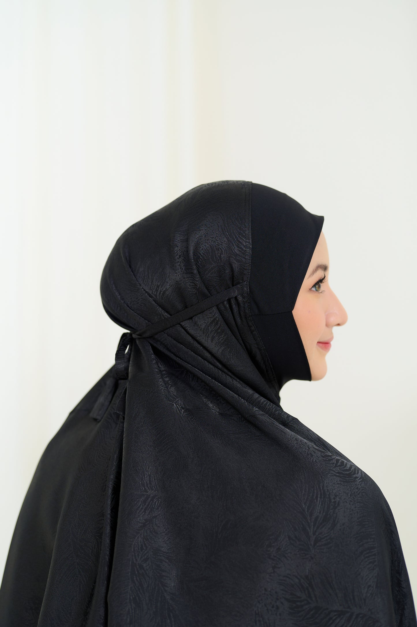 Heyra - The Serene Wulan - Black